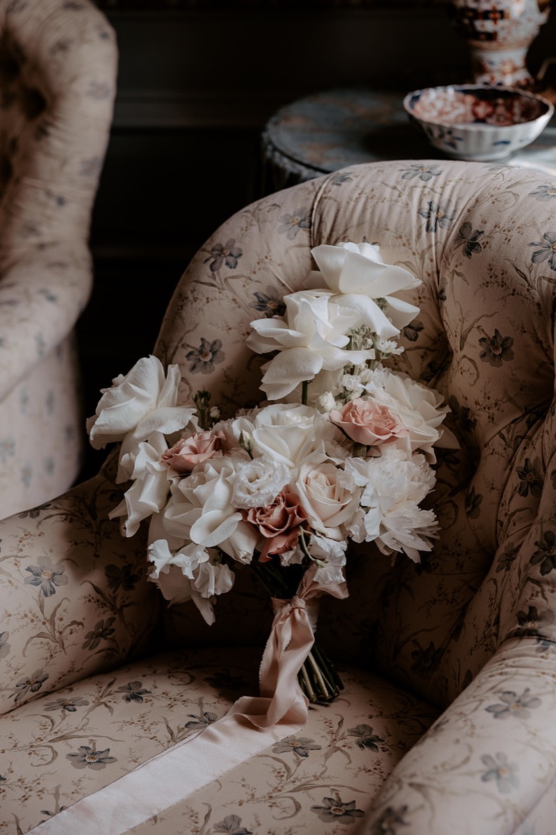 Wedding floral design photograph 9