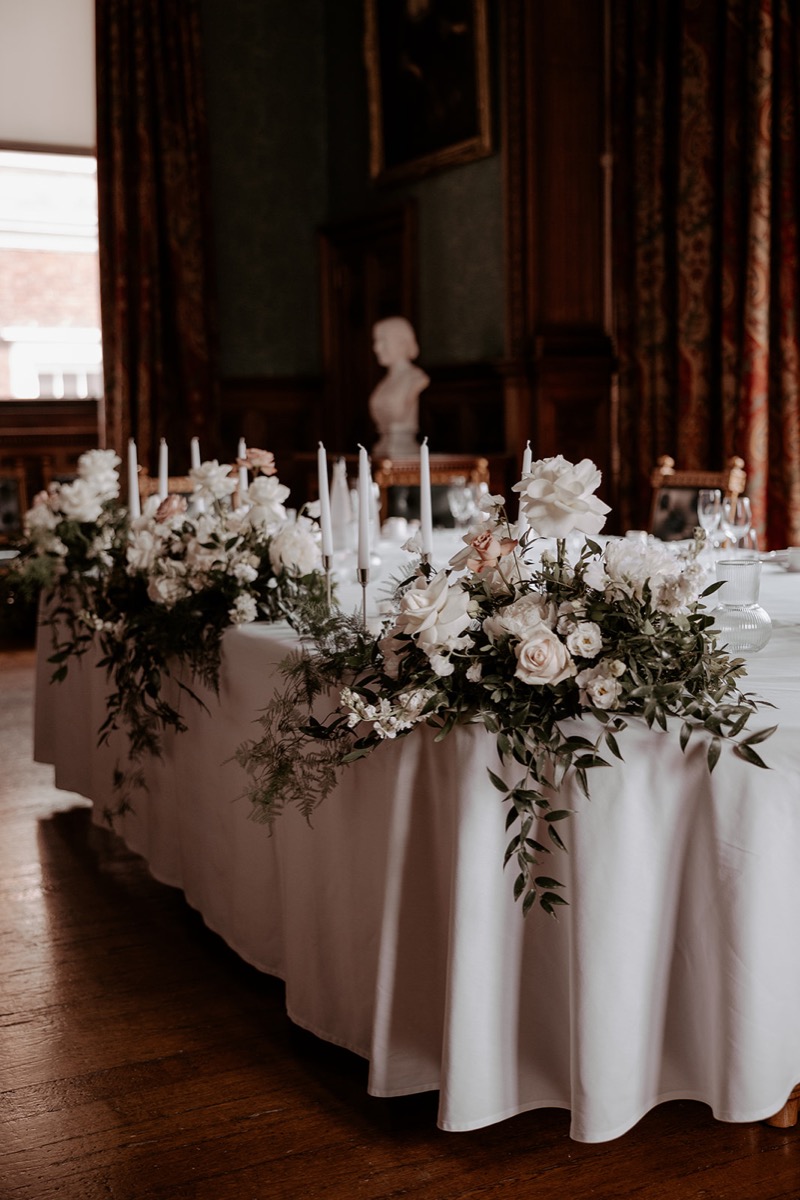 Wedding floral design photograph 11