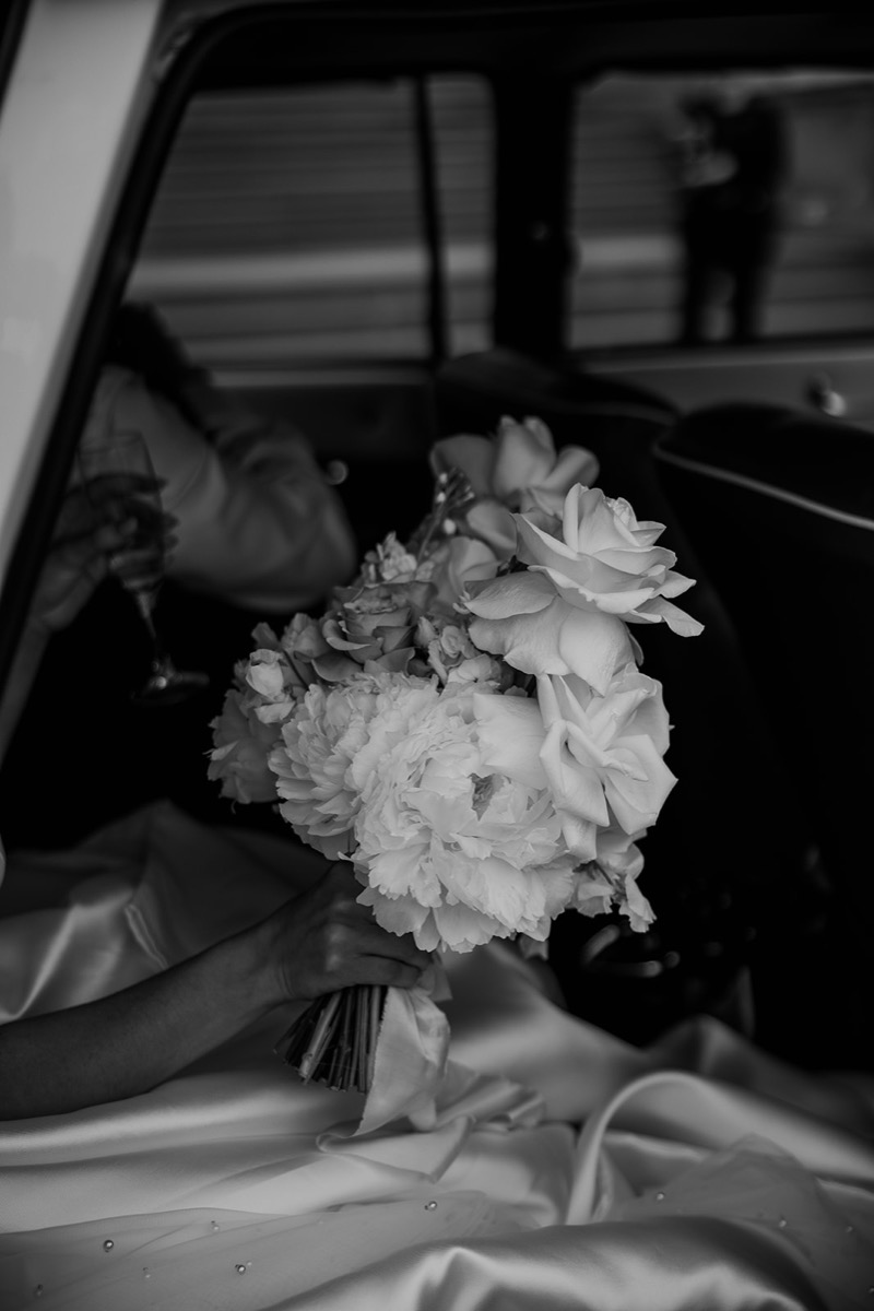 Wedding floral design photograph 19