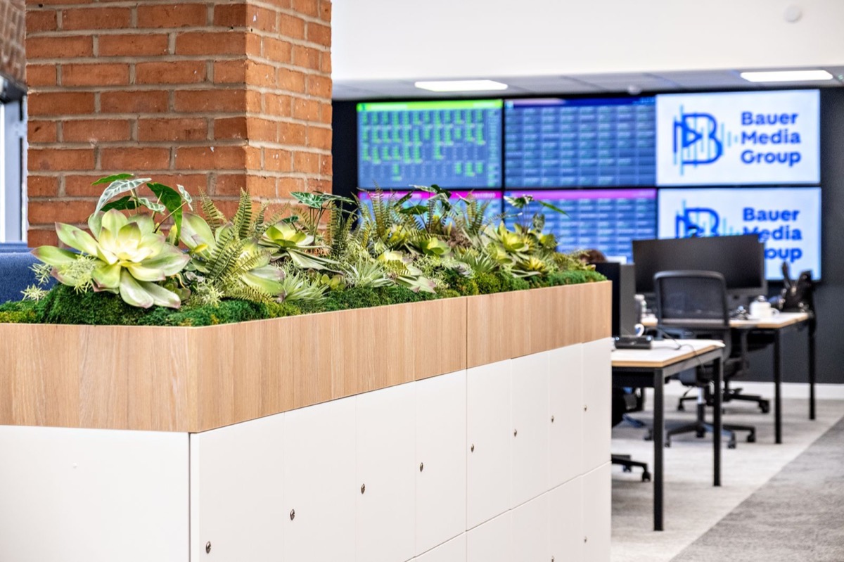 Corporate floral styling photograph 8