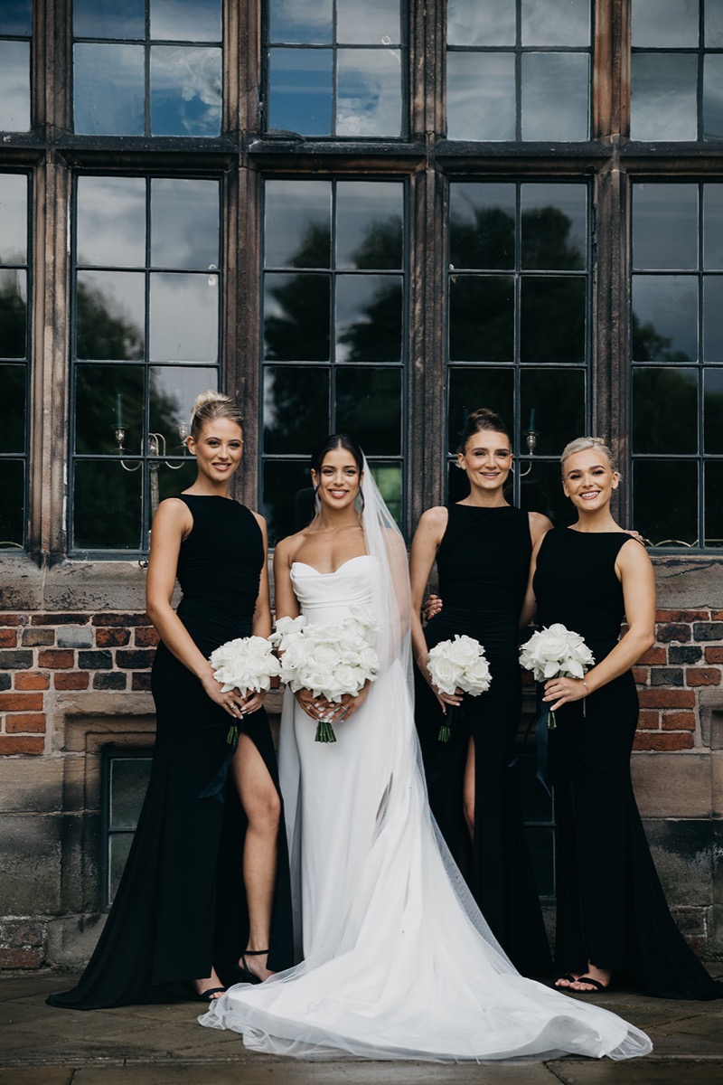 Wedding floral design photograph 8